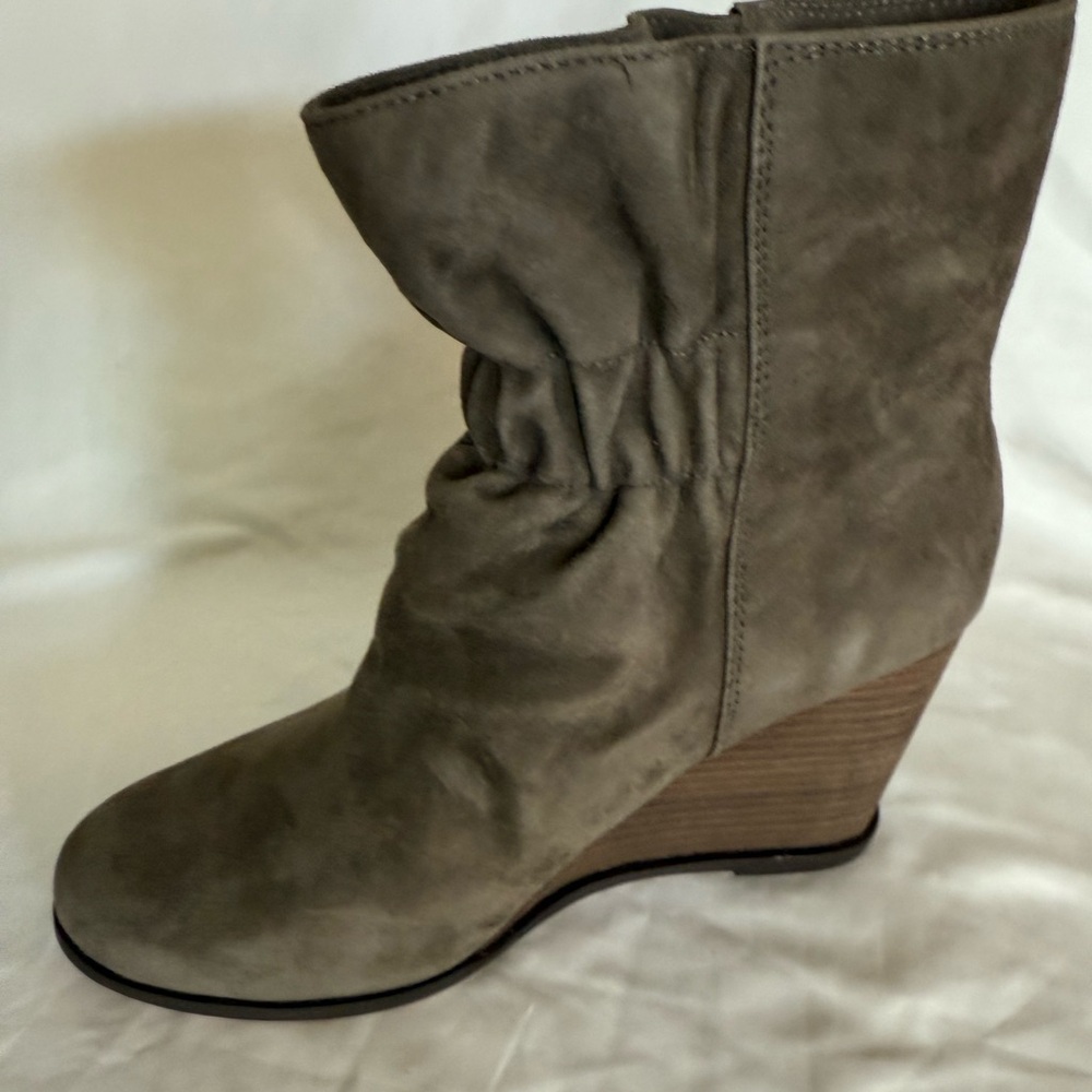 NWT Splendid Ankle Boots